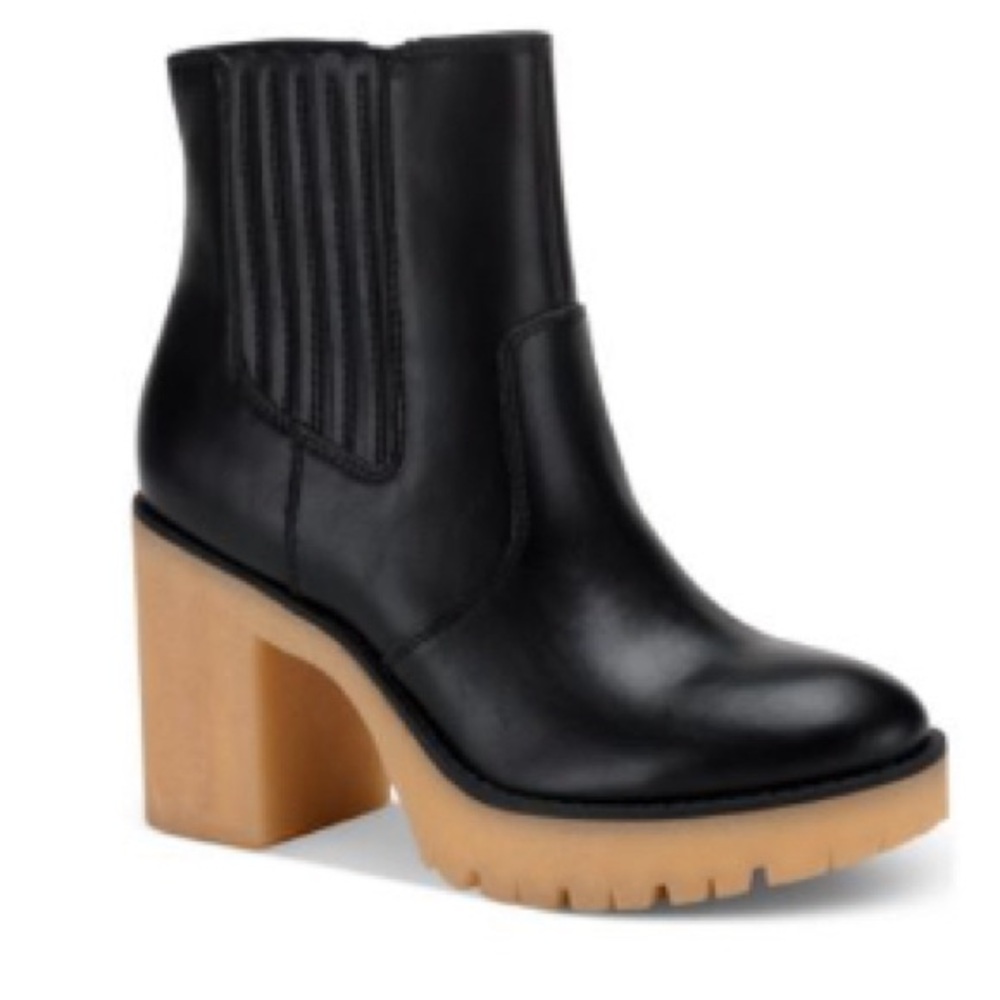 NWT, Sun + Stone Black Lug boots